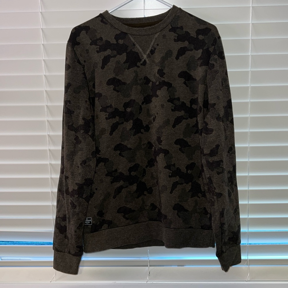 Threadbare Men’s Medium Camo Patterned Long Sleeve Crewneck Sweater
